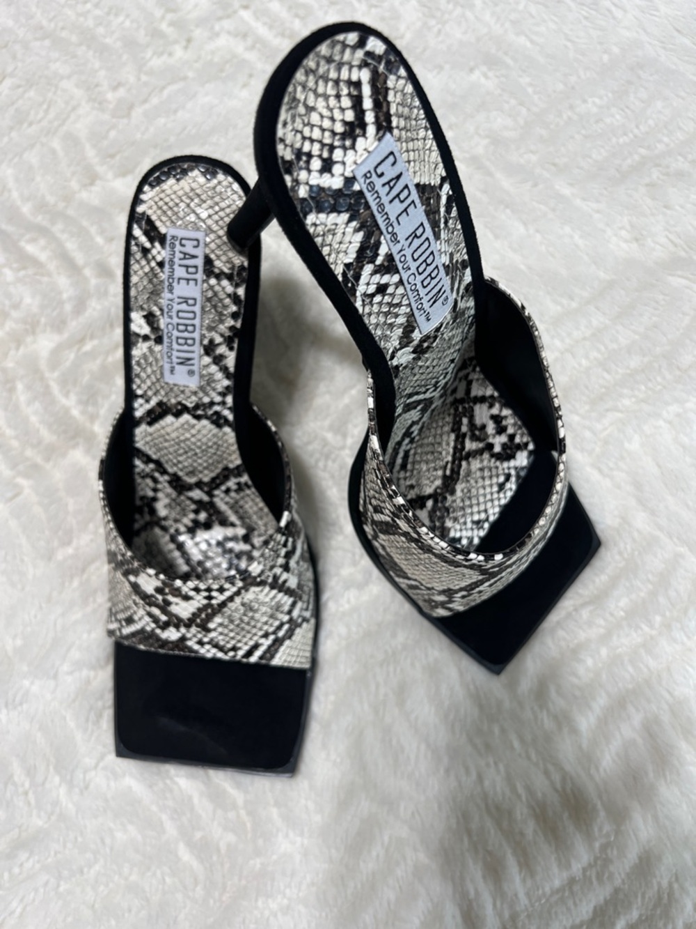 Cape Robbin Tristen Snake Print Mule Heels Square Toe Stiletto Size 9 NIB - Picture 3 of 11